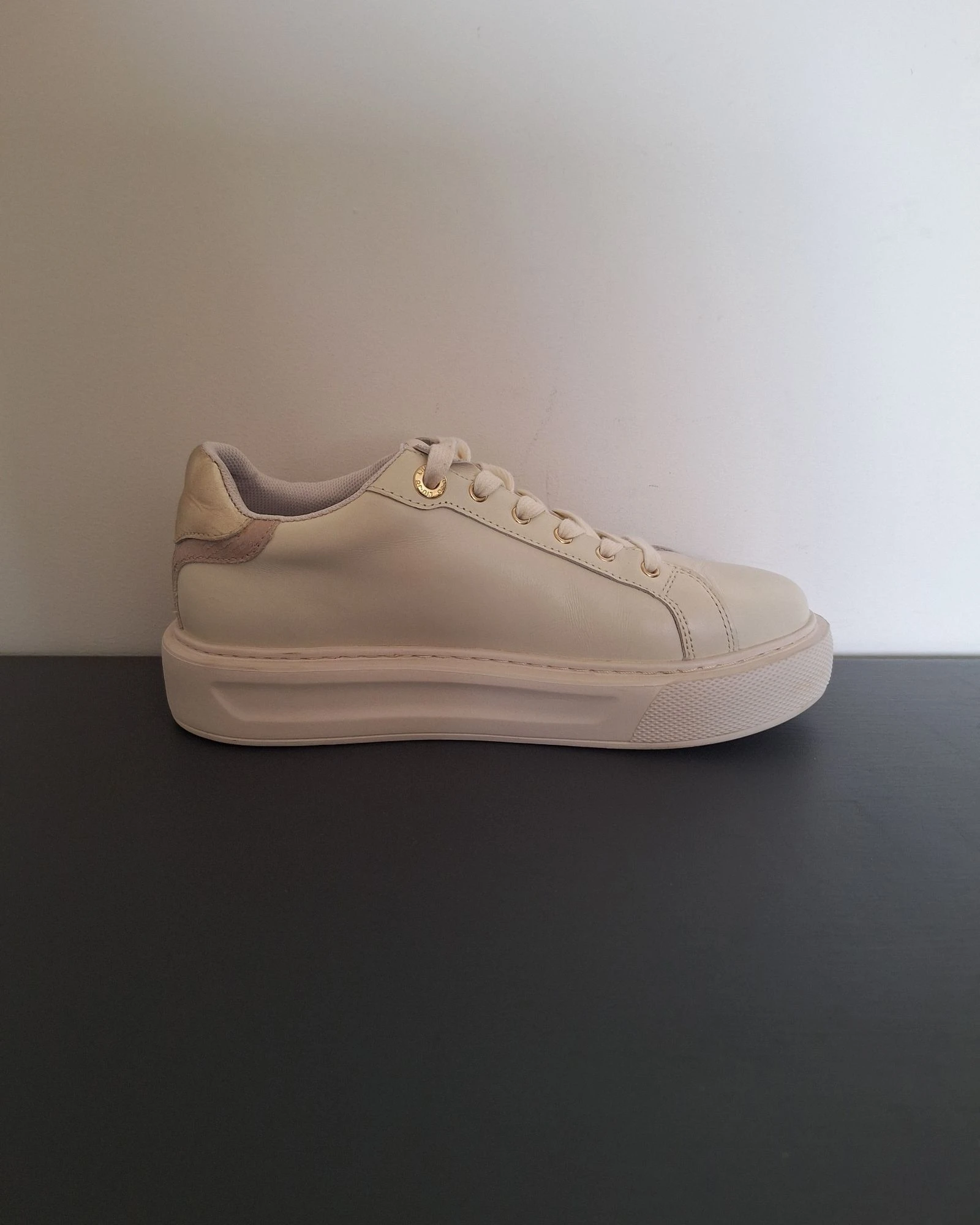 Tênis Liu Jo creme multicolor com logo brilhante tamanho 39 – photo 3